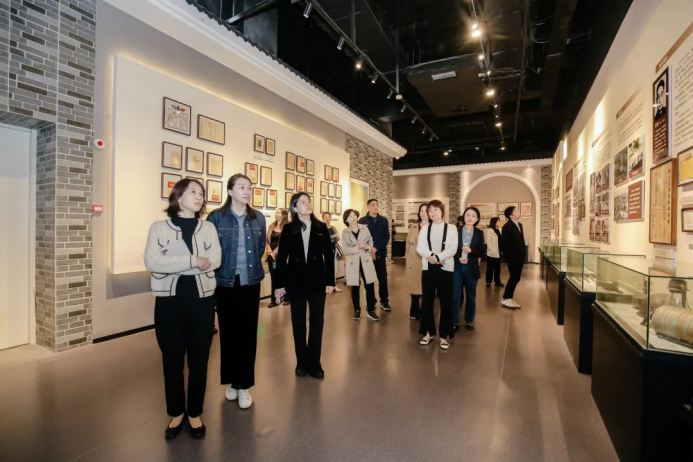 省部屬企事業工會商業貿易組產改工作巡講走進蘇鹽集團 省部屬企事業工會商業貿易組產改工作巡講走進蘇鹽集團